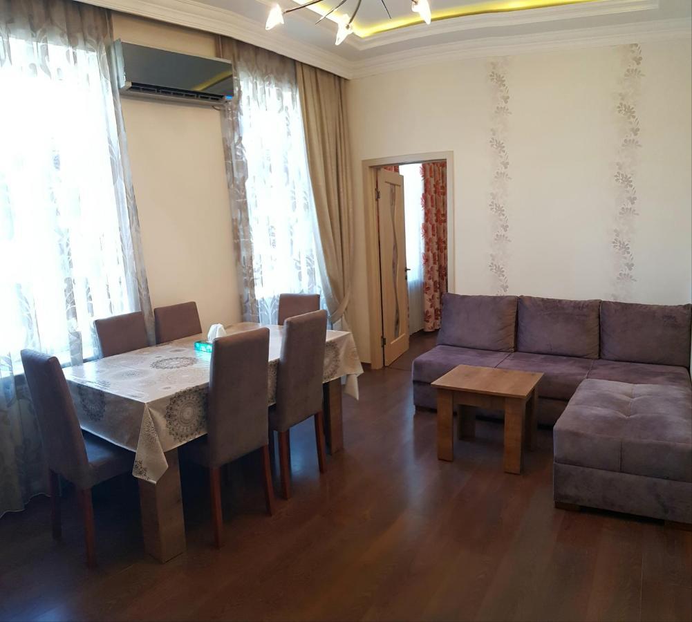 Central Baku Luxury Apartment On Nizami Street Exterior foto